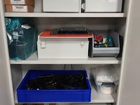 Volledige inhoud kast - afbeelding 1 van  10