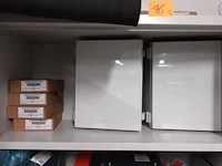 Volledige inhoud kast - afbeelding 3 van  10