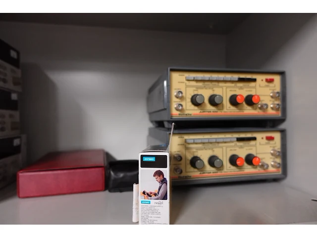 Volledige inhoud kast - afbeelding 8 van  8