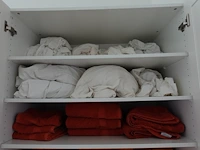 Volledige inhoud kast - afbeelding 3 van  4