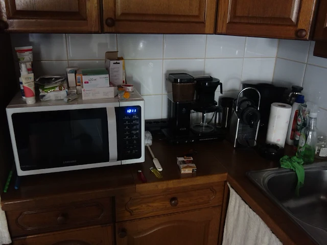 Volledige inhoud keuken - afbeelding 1 van  23