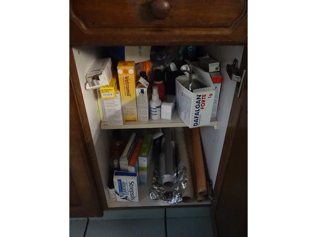 Volledige inhoud keuken - afbeelding 15 van  23