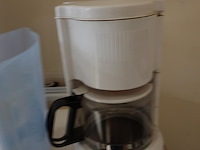 Volledige inhoud keukenruimte - afbeelding 6 van  12