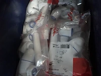 Volledige inhoud ligger sanitair toebehoren - afbeelding 9 van  18