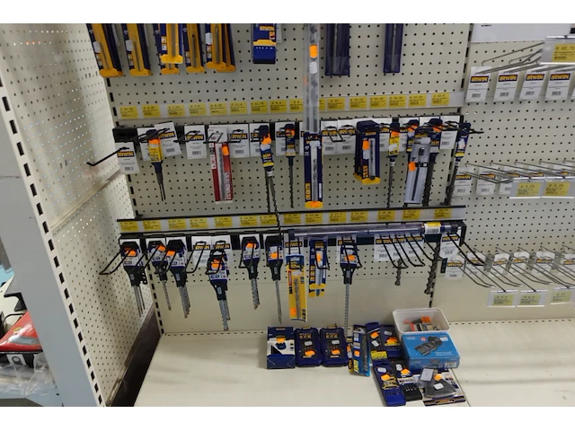 Volledige inhoud rek assortiment irwin - afbeelding 3 van  3