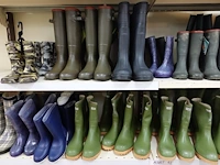 Volledige inhoud rek diverse botten - afbeelding 3 van  6