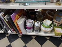 Volledige inhoud rek diverse decoratie - afbeelding 20 van  35