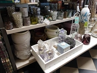 Volledige inhoud rek diverse decoratie - afbeelding 33 van  35