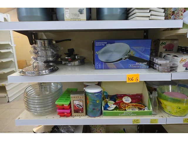 Volledige inhoud rek diverse keukenaccessoires + diversen - afbeelding 3 van  5