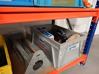 Volledige inhoud rek diversen - afbeelding 7 van  34