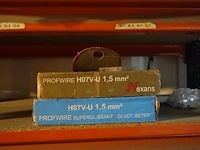 Volledige inhoud rek elektriciteitskabels - afbeelding 22 van  23