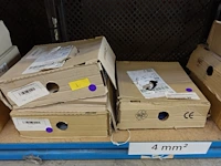 Volledige inhoud rek elektrische kabels - afbeelding 10 van  26