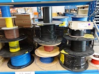 Volledige inhoud rek elektrische kabels - afbeelding 14 van  26