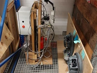 Volledige inhoud rek elektrische kabels/toebehoren - afbeelding 7 van  14