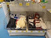 Volledige inhoud rek handschoenen - afbeelding 3 van  3