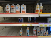 Volledige inhoud rek hg producten - afbeelding 2 van  7