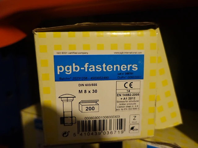 Volledige inhoud rek ijzerwaren - afbeelding 9 van  60