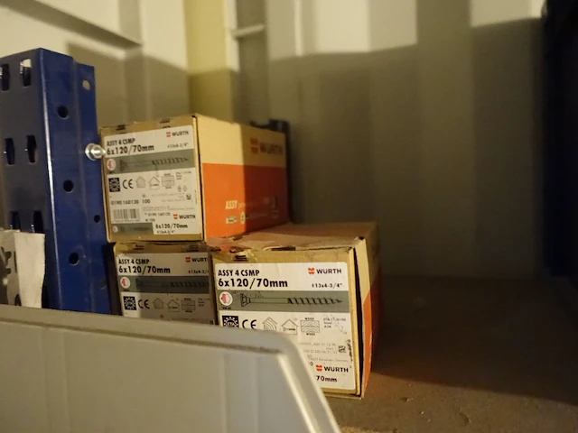 Volledige inhoud rek ijzerwaren - afbeelding 46 van  60