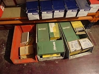 Volledige inhoud rek ijzerwaren - afbeelding 55 van  60