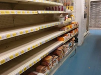 Volledige inhoud rek ijzerwaren - afbeelding 1 van  9