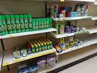 Volledige inhoud rek insectenbestrijding - afbeelding 1 van  5