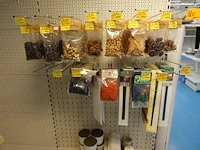 Volledige inhoud rek kaarsen - afbeelding 6 van  7