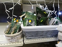 Volledige inhoud rek kerstgerief - afbeelding 3 van  8