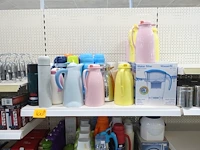 Volledige inhoud rek keukentoebehoren - afbeelding 7 van  8