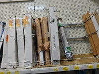 Volledige inhoud rek lichtarmaturen/verlichting - afbeelding 6 van  8