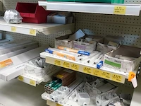 Volledige inhoud rek lichtarmaturen/verlichting - afbeelding 8 van  8
