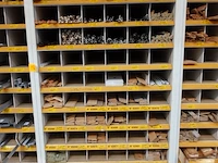 Volledige inhoud rek lijstwerk - afbeelding 2 van  6