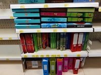Volledige inhoud rek mappen - afbeelding 3 van  6