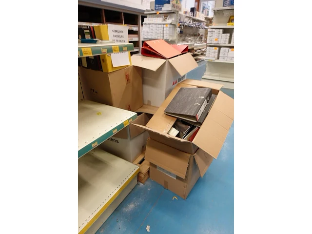 Volledige inhoud rek mappen - afbeelding 6 van  6