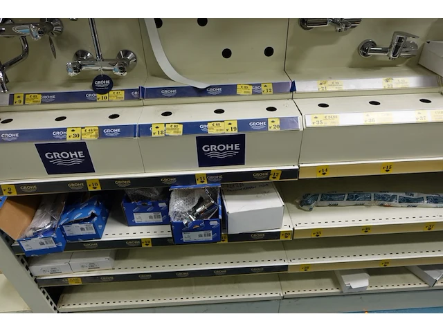 Volledige inhoud rek sanitair - afbeelding 4 van  8