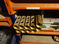 Volledige inhoud rek sanitaire koppelstukken - afbeelding 13 van  43