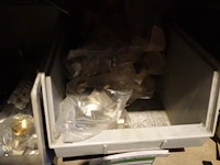 Volledige inhoud rek sanitaire koppelstukken - afbeelding 29 van  43