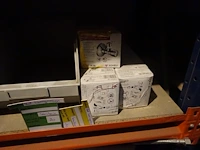 Volledige inhoud rek sanitaire koppelstukken - afbeelding 31 van  43