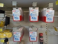 Volledige inhoud rek schilder/plakkerstoebehoren - afbeelding 4 van  7
