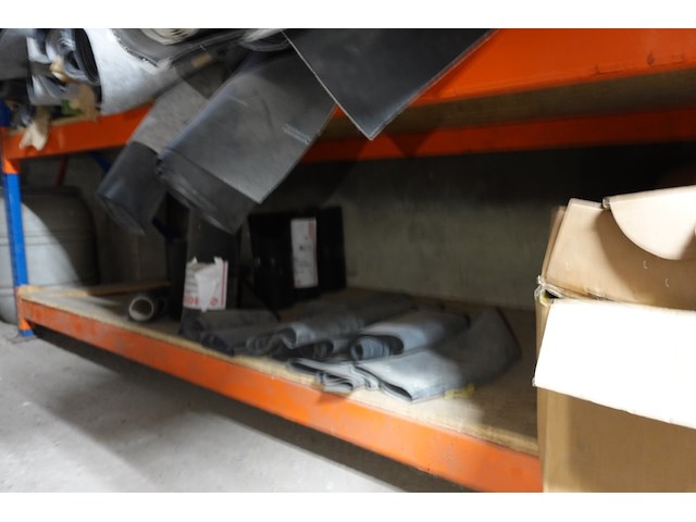 Volledige inhoud rek toebehoren dakwerken - afbeelding 5 van  19