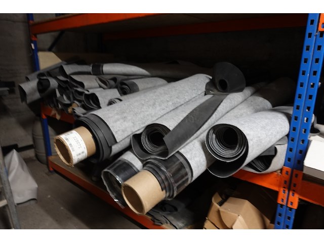 Volledige inhoud rek toebehoren dakwerken - afbeelding 6 van  19