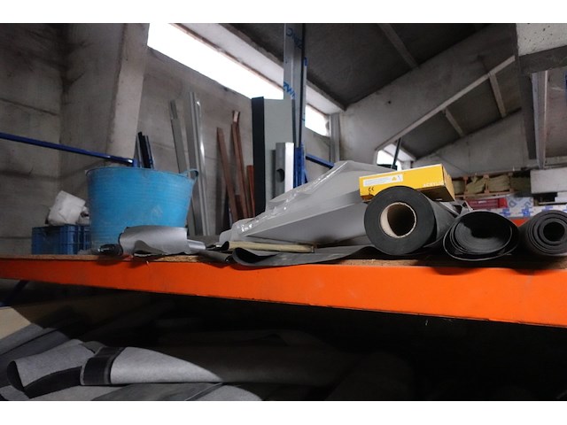 Volledige inhoud rek toebehoren dakwerken - afbeelding 7 van  19