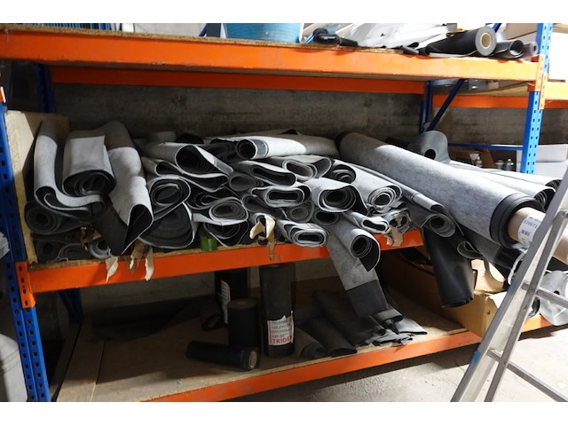 Volledige inhoud rek toebehoren dakwerken - afbeelding 14 van  19