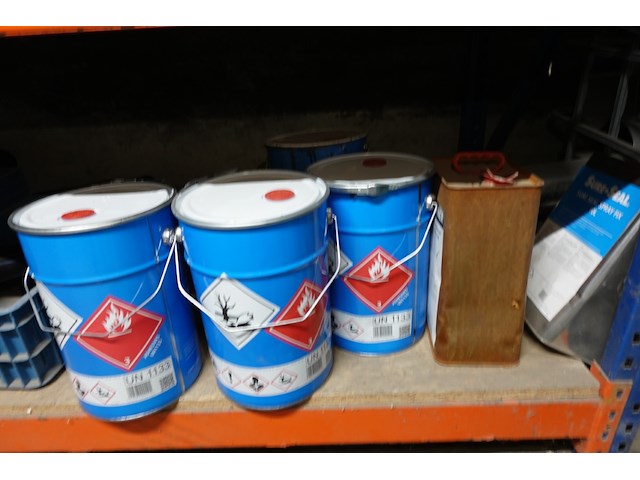 Volledige inhoud rek toebehoren dakwerken - afbeelding 17 van  19