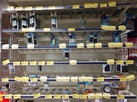 Volledige inhoud rek toebehoren textiel - afbeelding 5 van  11