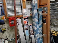 Volledige inhoud rek toebehoren velux - afbeelding 1 van  3