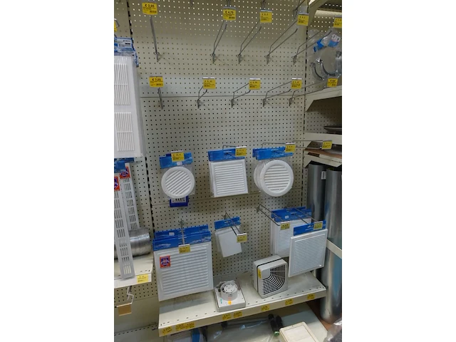 Volledige inhoud rek toebehoren ventilatie - afbeelding 5 van  6