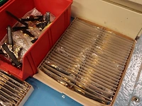 Volledige inhoud rek uurwerken - afbeelding 6 van  6