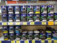 Volledige inhoud rek verven levis - afbeelding 2 van  7