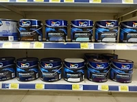 Volledige inhoud rek verven levis - afbeelding 6 van  7