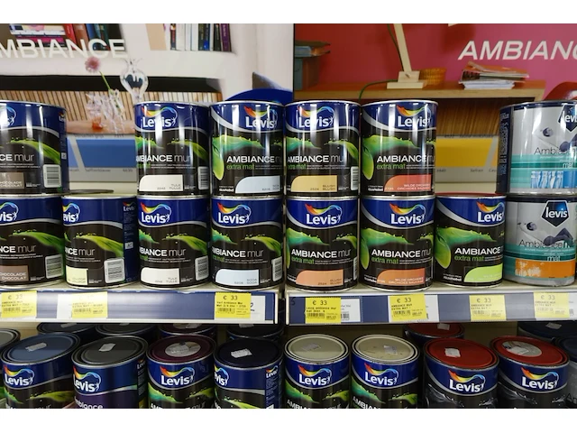 Volledige inhoud rek verven levis - afbeelding 7 van  13
